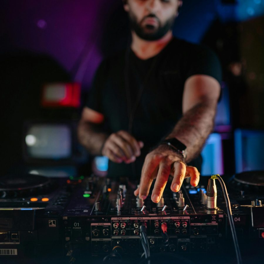 pexels-yankrukov-9005523 pexels-yankrukov-9005523